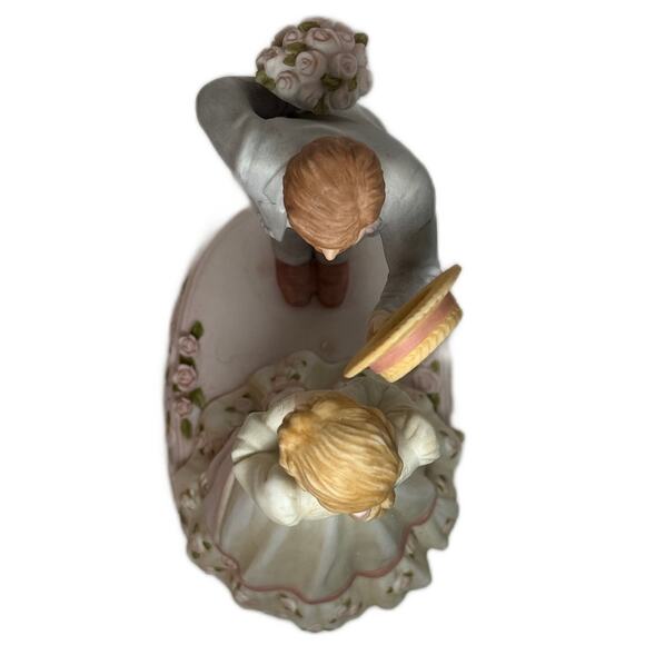 Enesco Treasured Memories Our Courtship 1st in Stages of Love Musical Series COA - Picture 9 of 10